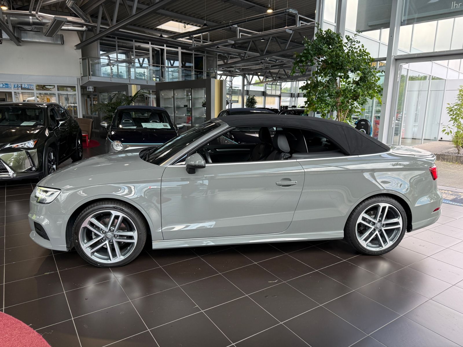 Fahrzeugabbildung Audi A3 Cabriolet S-Line LED NAVI ALU