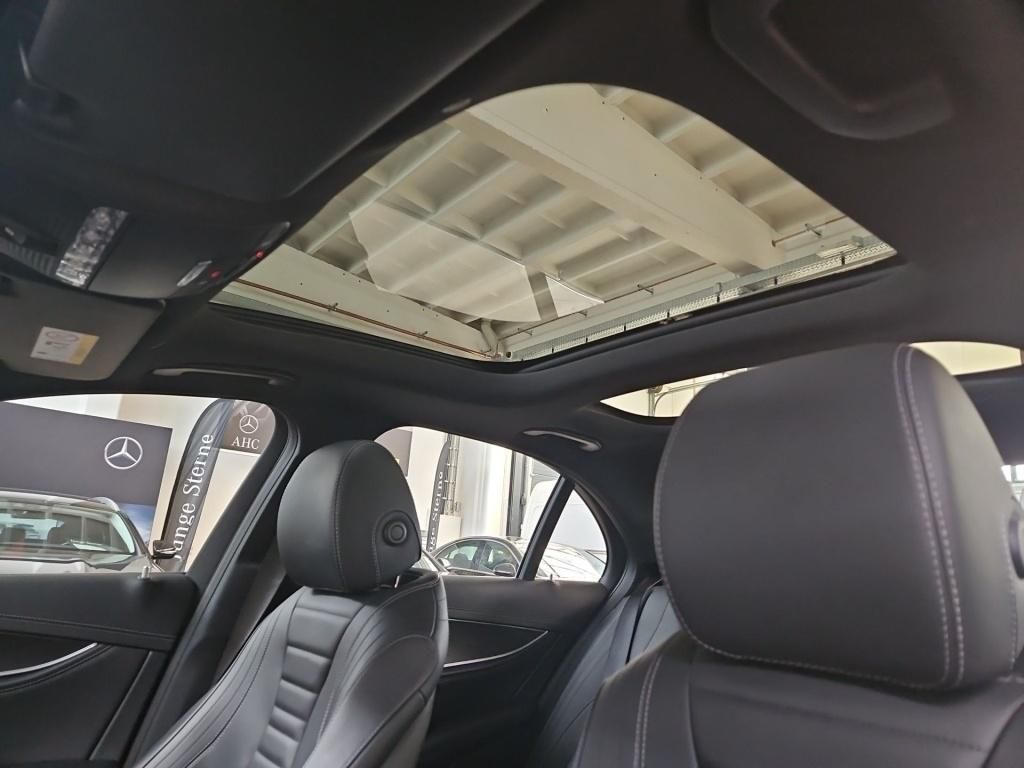 Fahrzeugabbildung Mercedes-Benz E 450 4M AMG Pano ACC Comand LED 360°