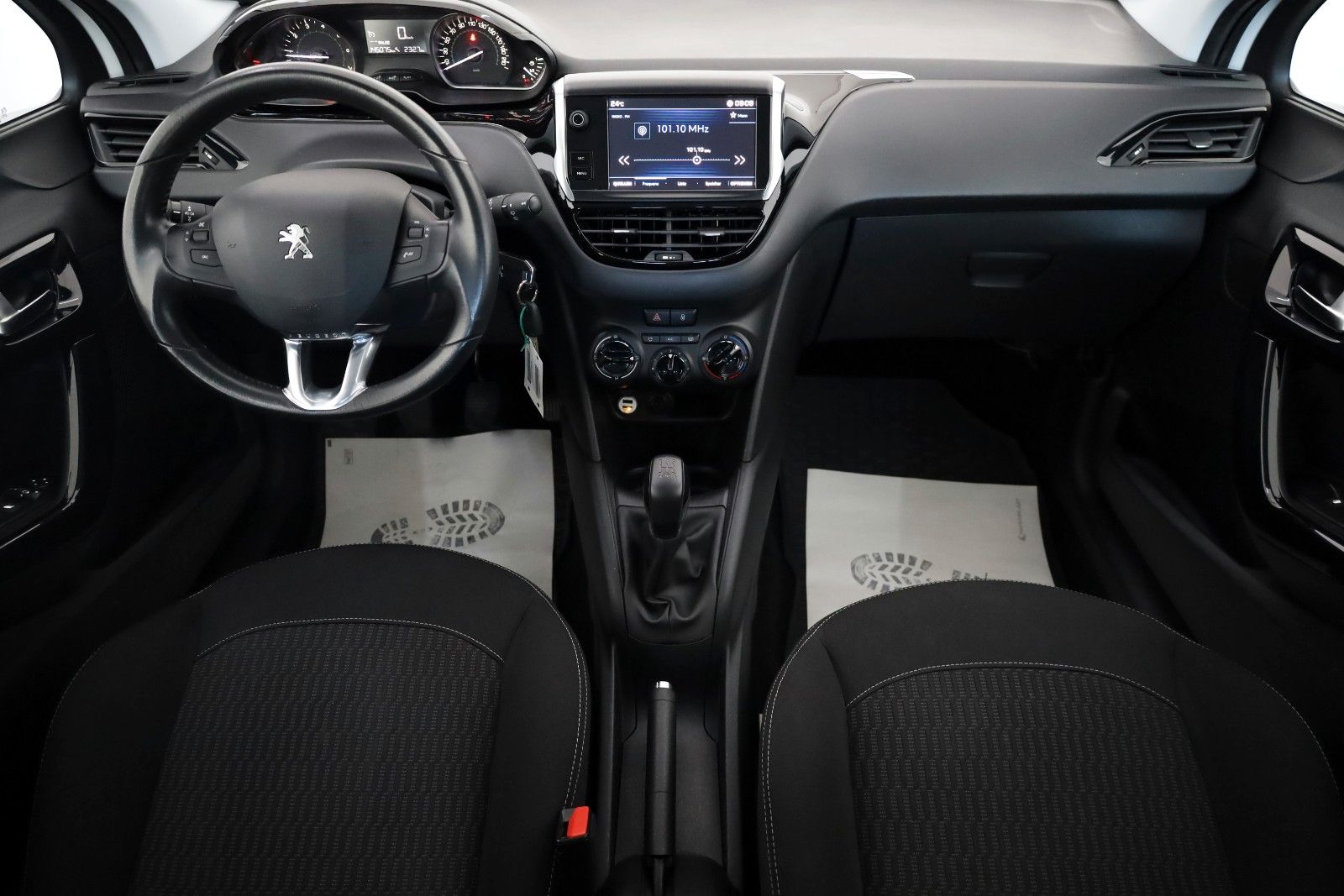 Fahrzeugabbildung Peugeot 208 Active Klima,SH,PDC,SR+WR