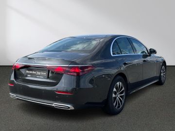 Mercedes E 200 - 4