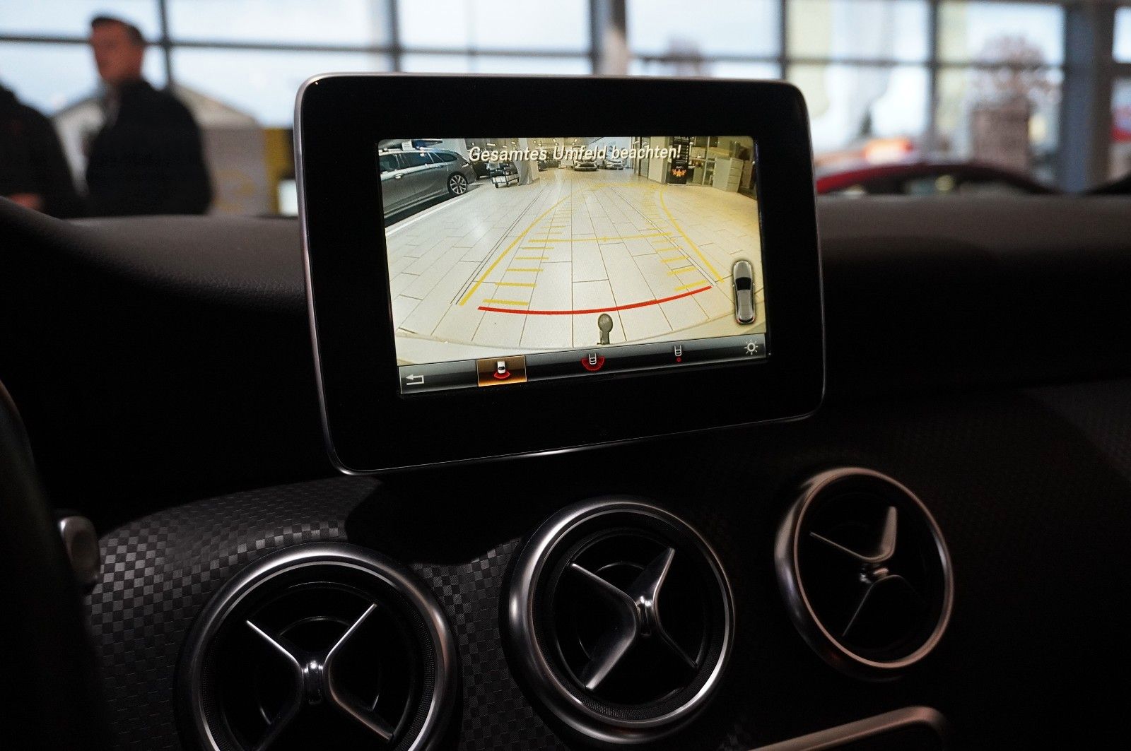 Fahrzeugabbildung Mercedes-Benz A 220 CDI BLUEFFI. NAVI/LED/KAMERA/SHZ/SPORT/AHK