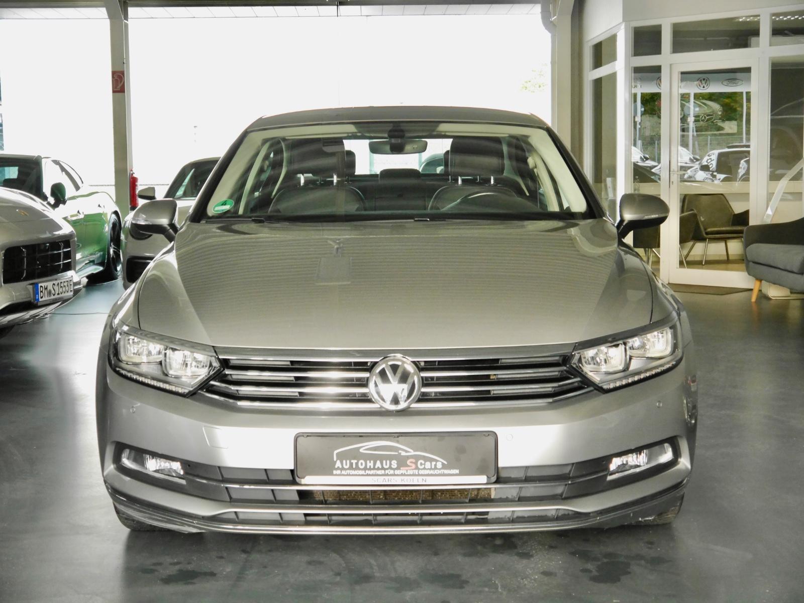 Volkswagen Passat Lim. Highline*DAB*Alcantar*