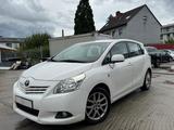 Toyota Verso 2.2 Life*Klima*LMF*8 x Bereift* - Toyota Verso in Frankfurt (Main)