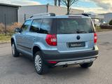 Skoda Yeti Ambition*Navi*PDC*BT* - Skoda Yeti: Blau