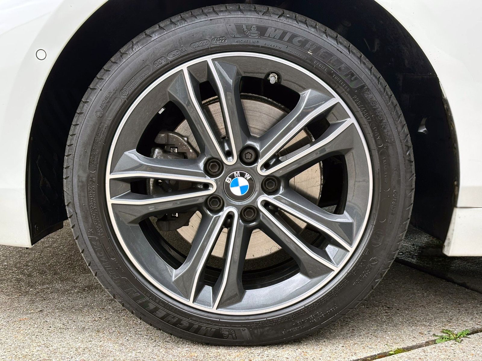 Fahrzeugabbildung BMW 118i Sport Line Steptr. ACC NAVI LED KAM PDC HUD
