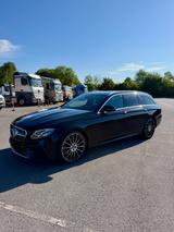 Mercedes-Benz E 400 d 4MATIC T Autom. AMG Standheizung 20 Zoll - Mercedes-Benz E 400 in Essen