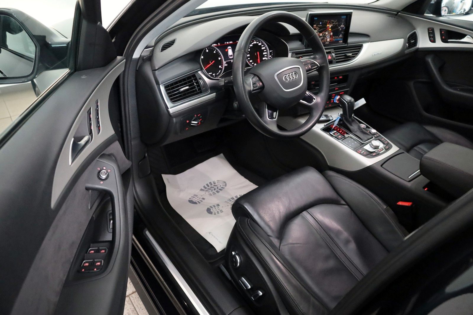 Fahrzeugabbildung Audi A6 Avant 3.0 TDI quattro Leder,Navi,Xenon,Kamera