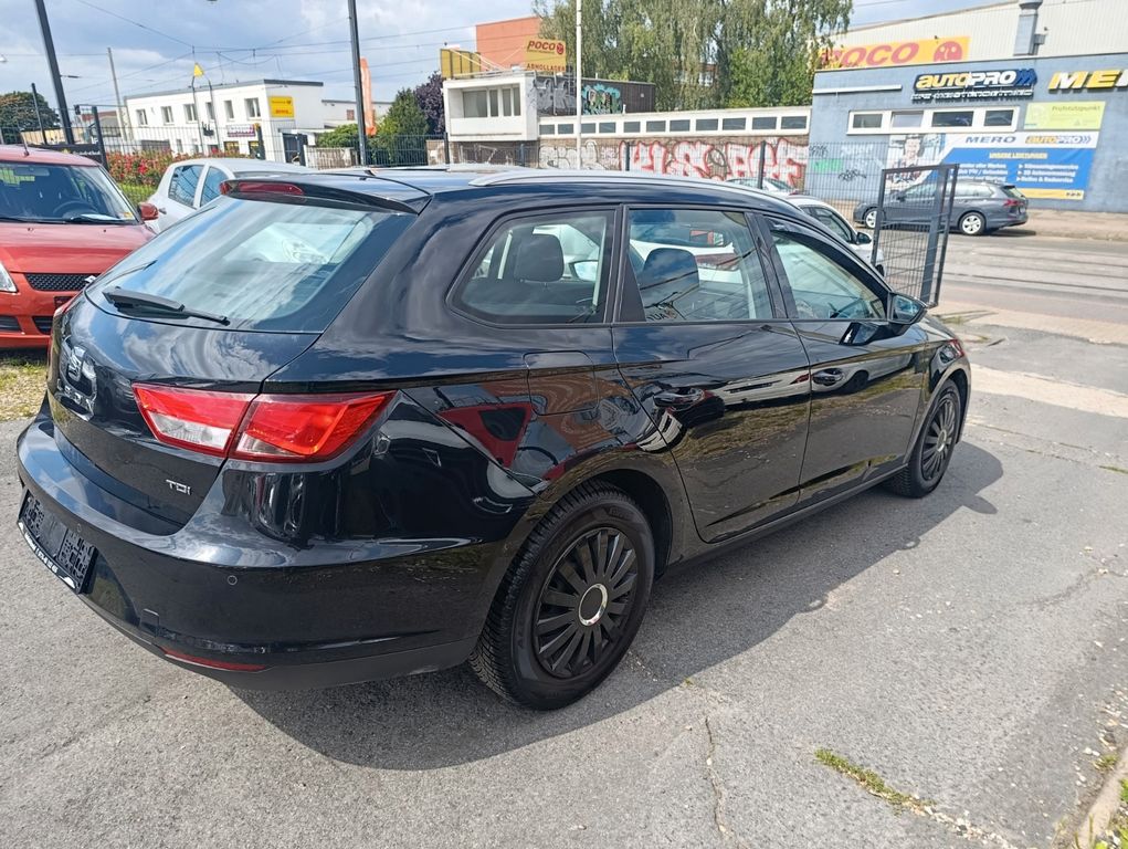 SEAT Leon ST Style*SITZH*PDC*KLIMA*TEMP*MFL*4EL FENST