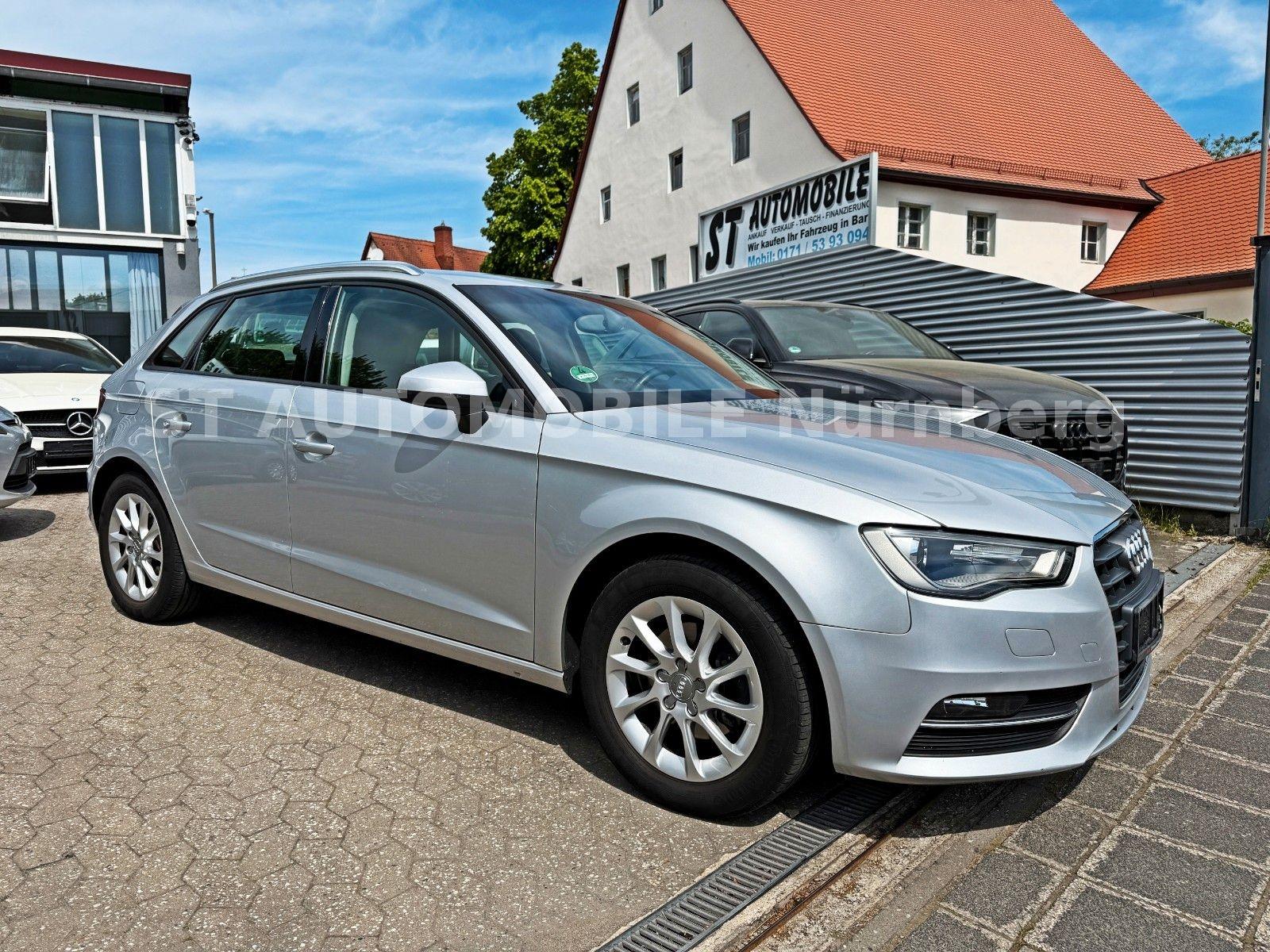 Audi A3 Sportback 2.0 TDI S-tronic Attraction*AHK*