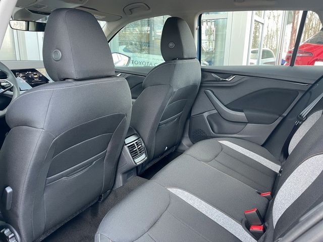 Skoda Kamiq 1.0 TSI DSG Tour *SHZ*KLIMA*KESSY*MATRIX