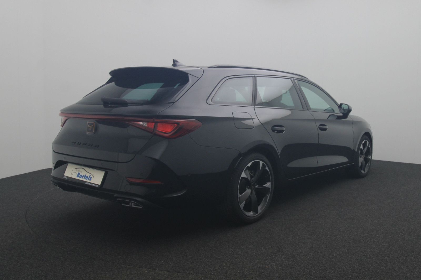 Fahrzeugabbildung CUPRA Leon ST 1.5 eTSI DSG LED Pano Beats