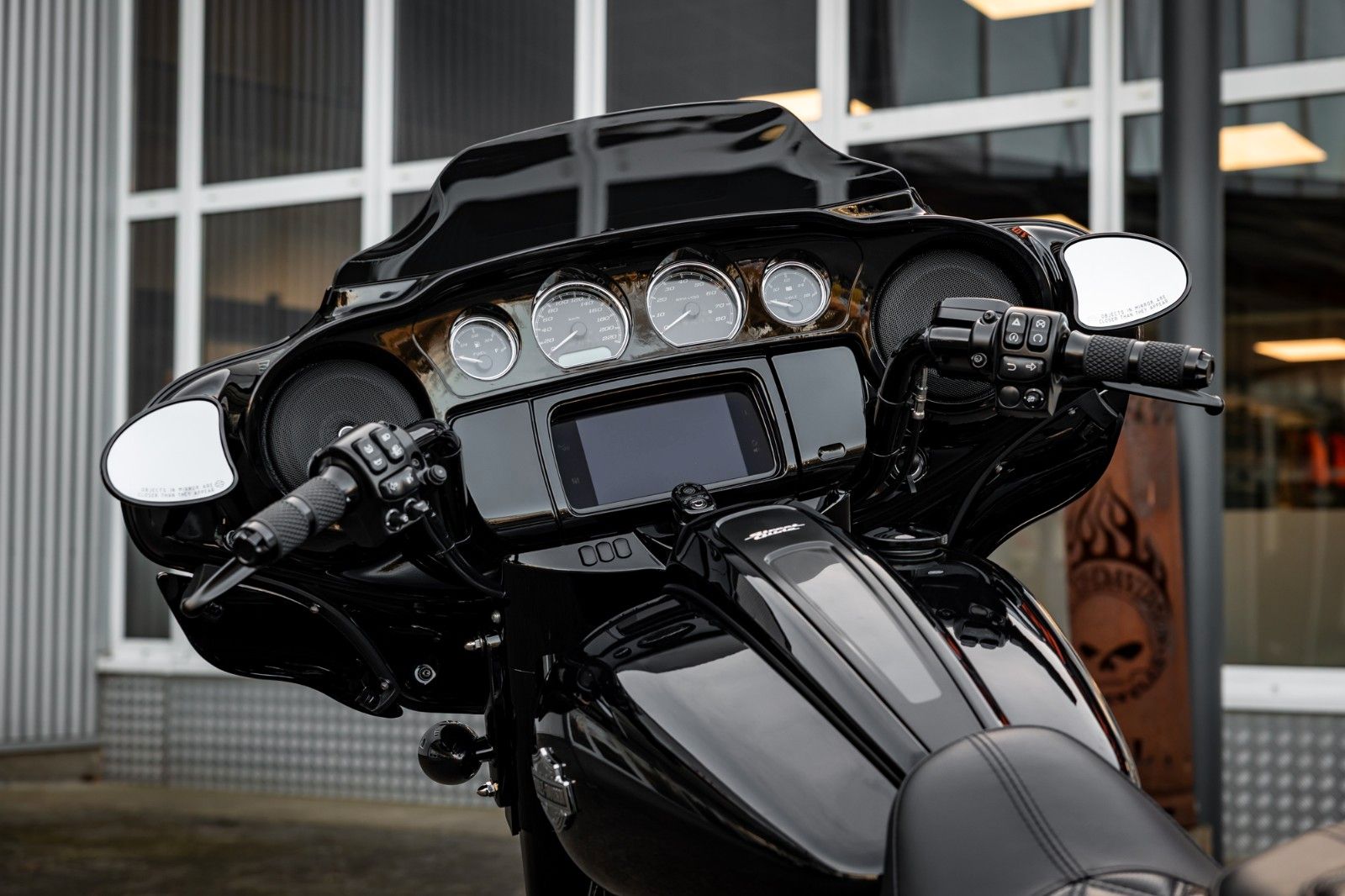 Fahrzeugabbildung Harley-Davidson FLHXS STREET GLIDE SPECIAL 114 CUI - JEKILL -