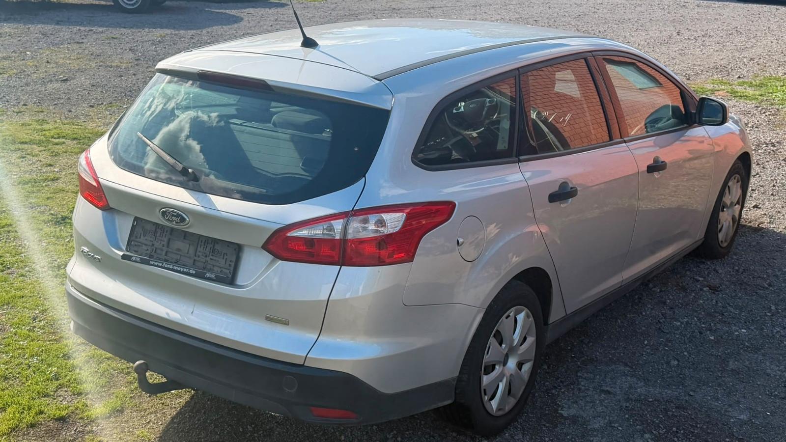 Ford Focus 2013 — engine 998 cm³, 101 HP (74kW)