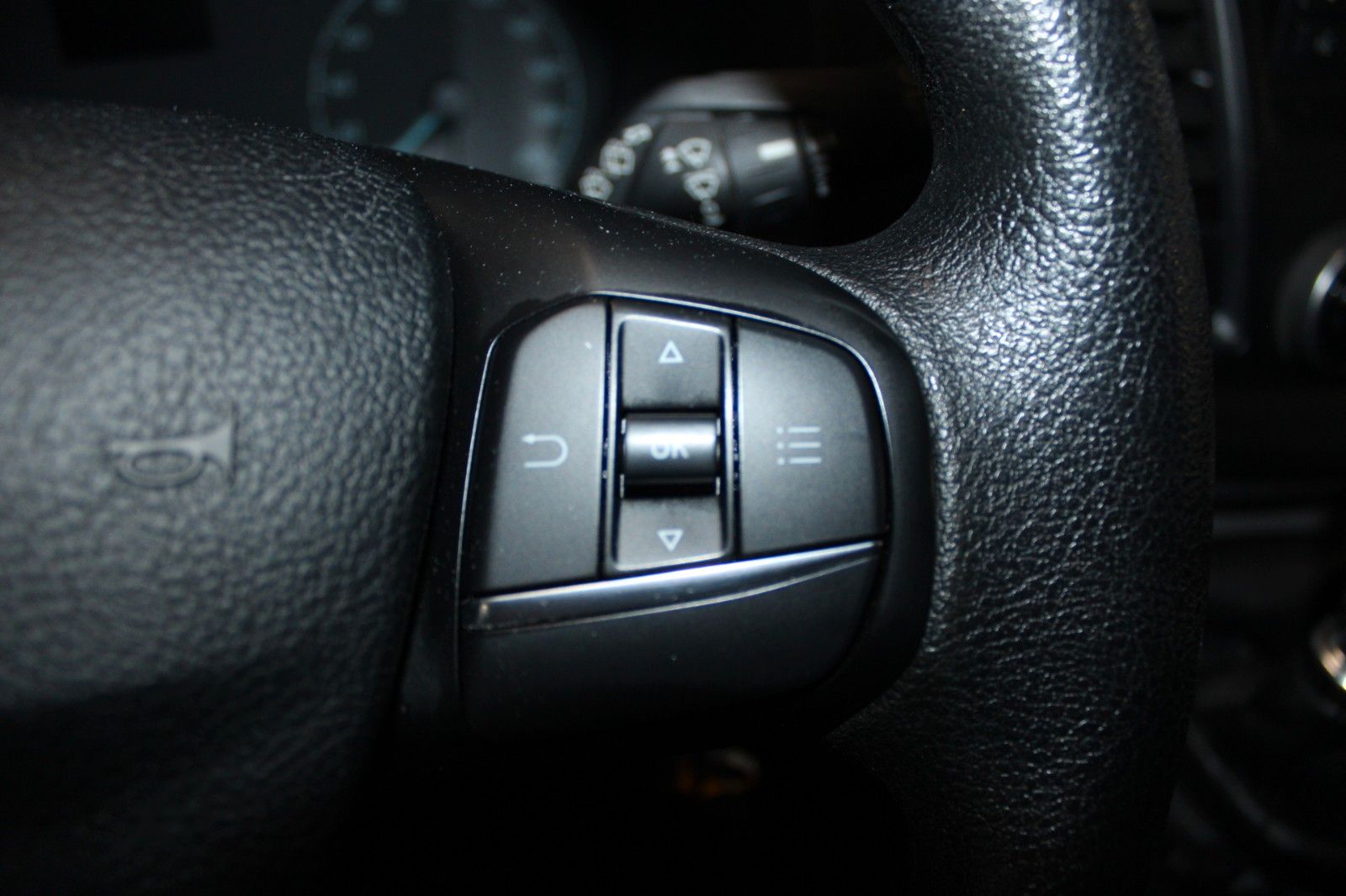 Fahrzeugabbildung Ford Transit Custom L1 Kasten AHK KLIMA 1.Hand