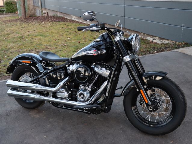 Harley-Davidson Softail Slim ST1| 1. Hand| TÜV NEU| Federsattel!