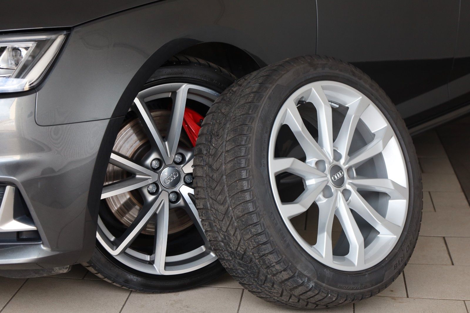 Fahrzeugabbildung Audi S4 Avant 3.0 TFSI quattro TLeder,Navi,Kamera,AHK