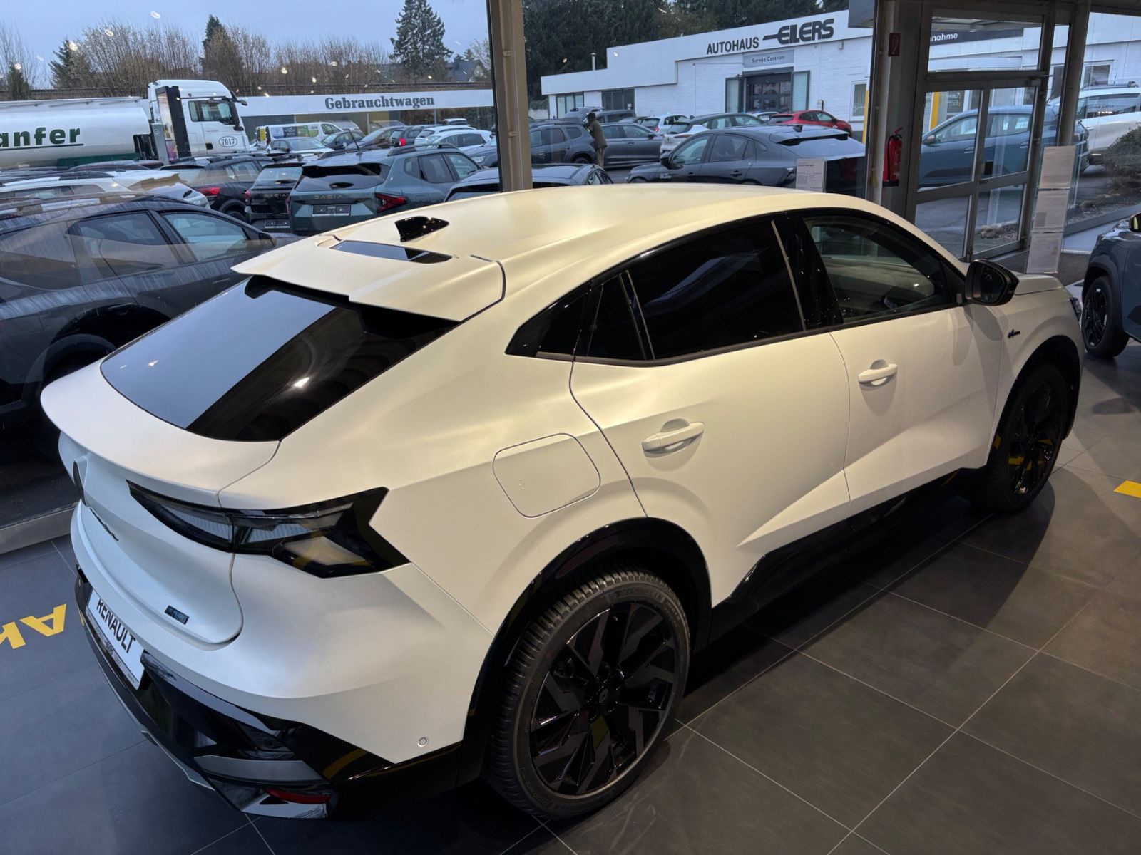 Fahrzeugabbildung Renault Rafale 200 E-Tech Full Hybrid Esprit Alpine