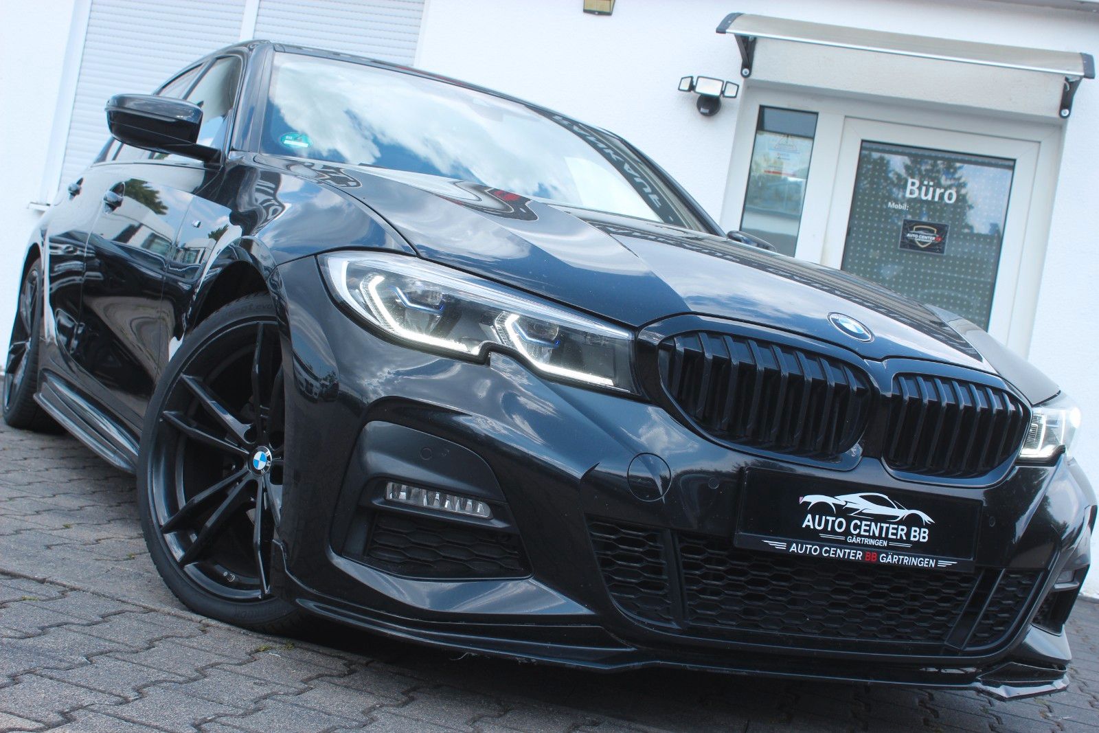 BMW 320 d M-SPORT LASER NAVI AMBIENTE LEDER 19 ALU foto 1