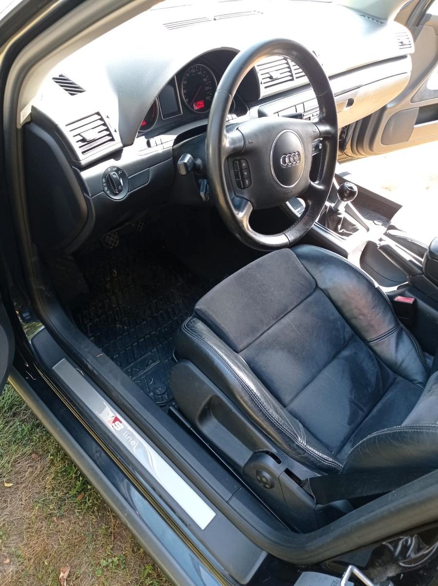 Audi Quattro 2004 — interior