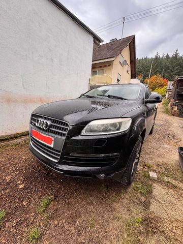 Audi Q 7 Quattro