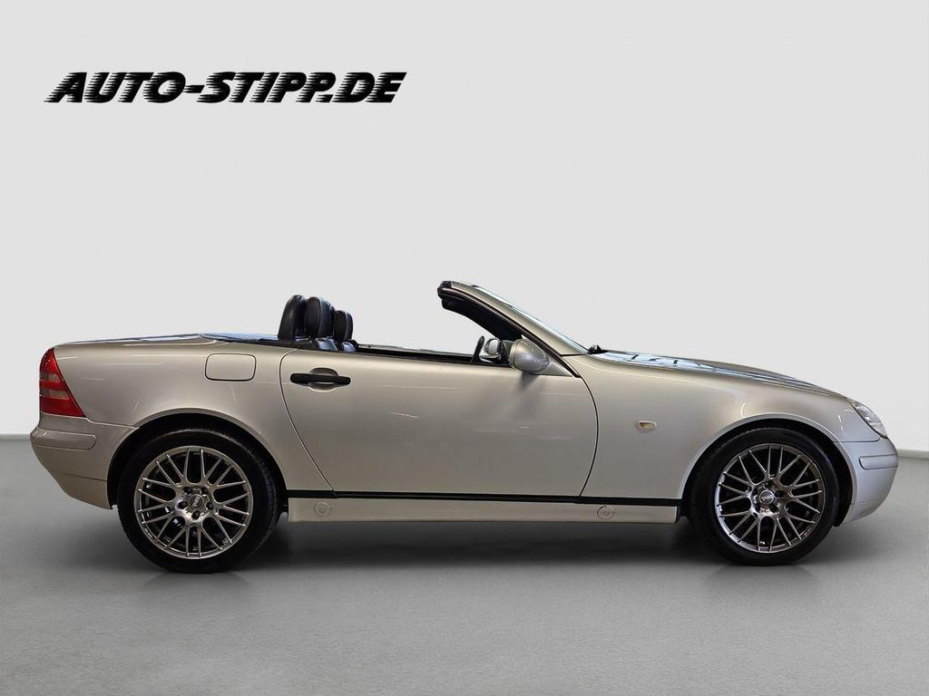 Mercedes-Benz SLK 230