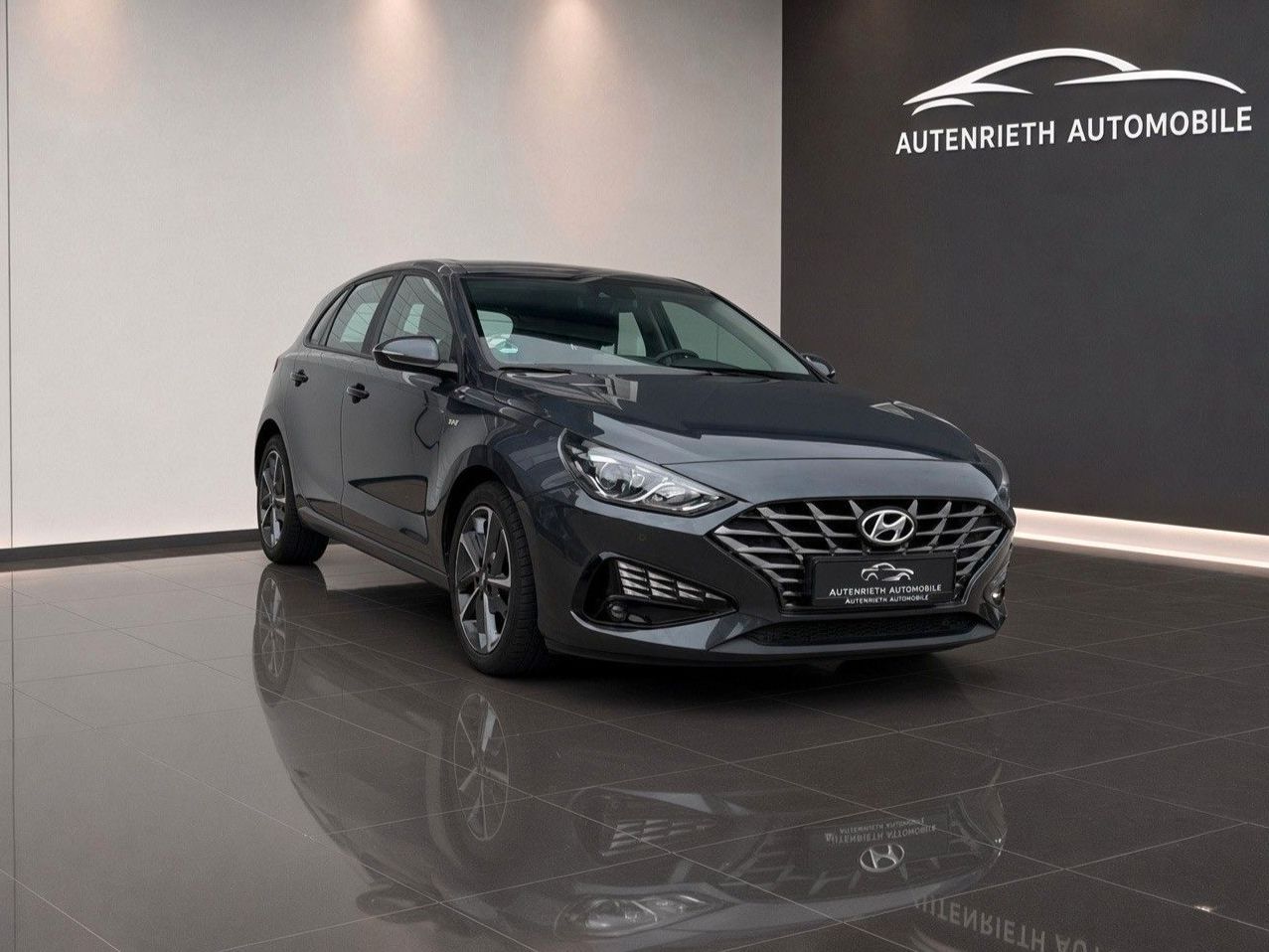 Hyundai i30 AUTOMATIK/CARPLAY/NAVI/SITZHEIZUNG imagem 3