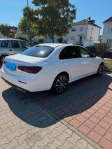 Mercedes-Benz E 300 e Autom. -