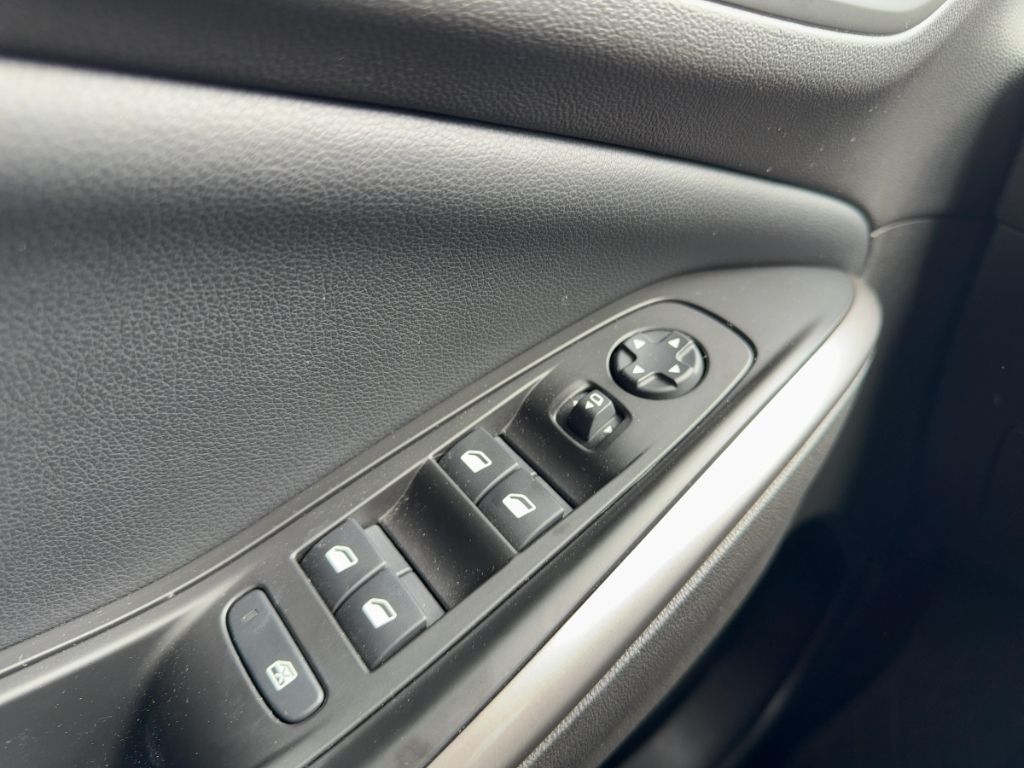 Fahrzeugabbildung Opel Grandland GS  AUTOMATIK  NAVI  LED SHZ