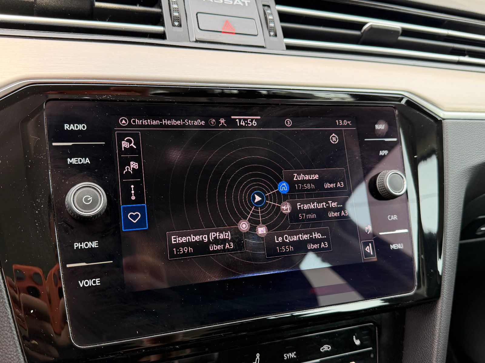 Fahrzeugabbildung Volkswagen Passat 2.0 HIGHLINE /KAMERA/MASSAGE/SHZ/LED/NAVI