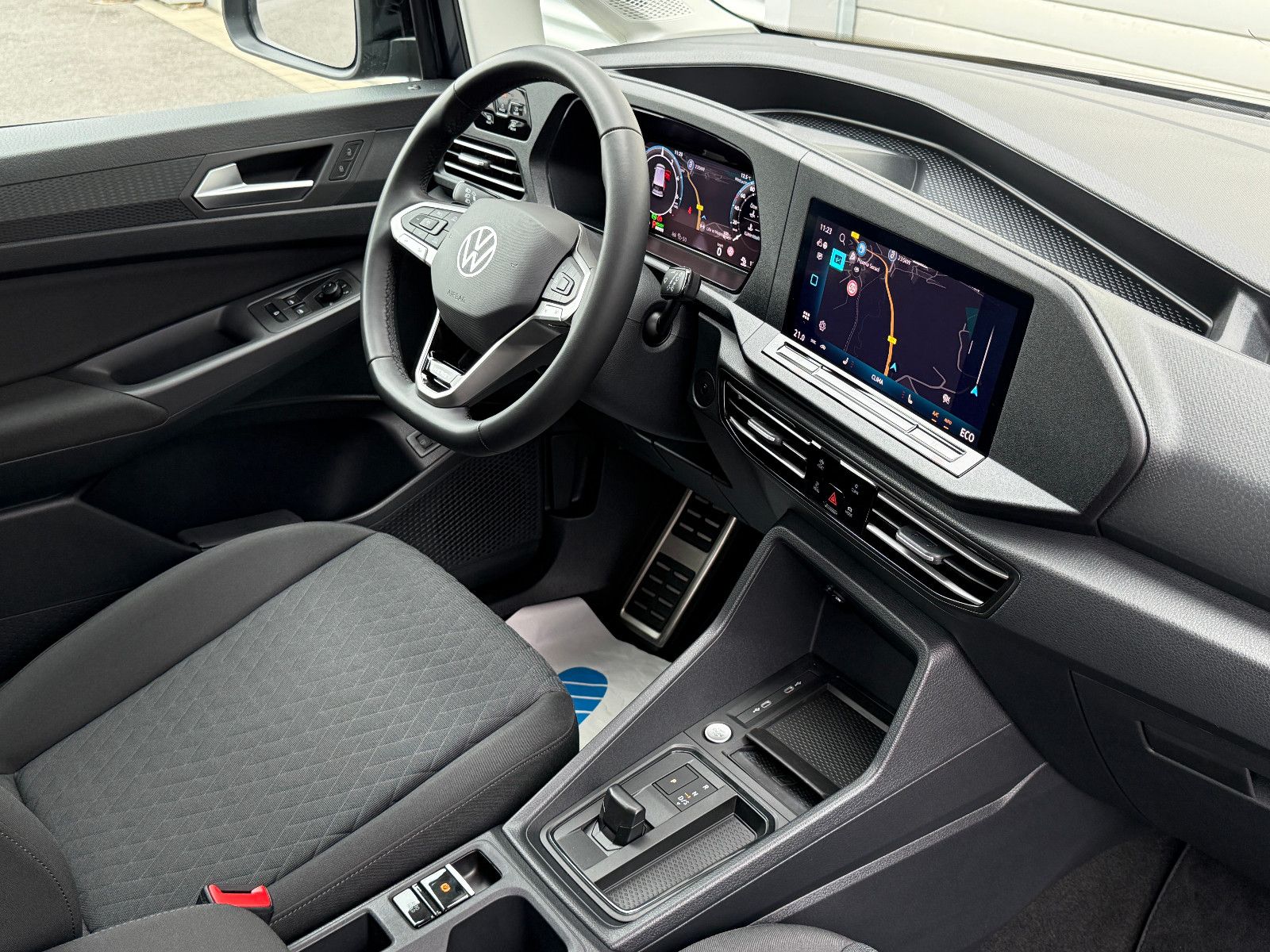 Fahrzeugabbildung Volkswagen Caddy Life "Energy" TSI eHybrid ACC Navi Kamera