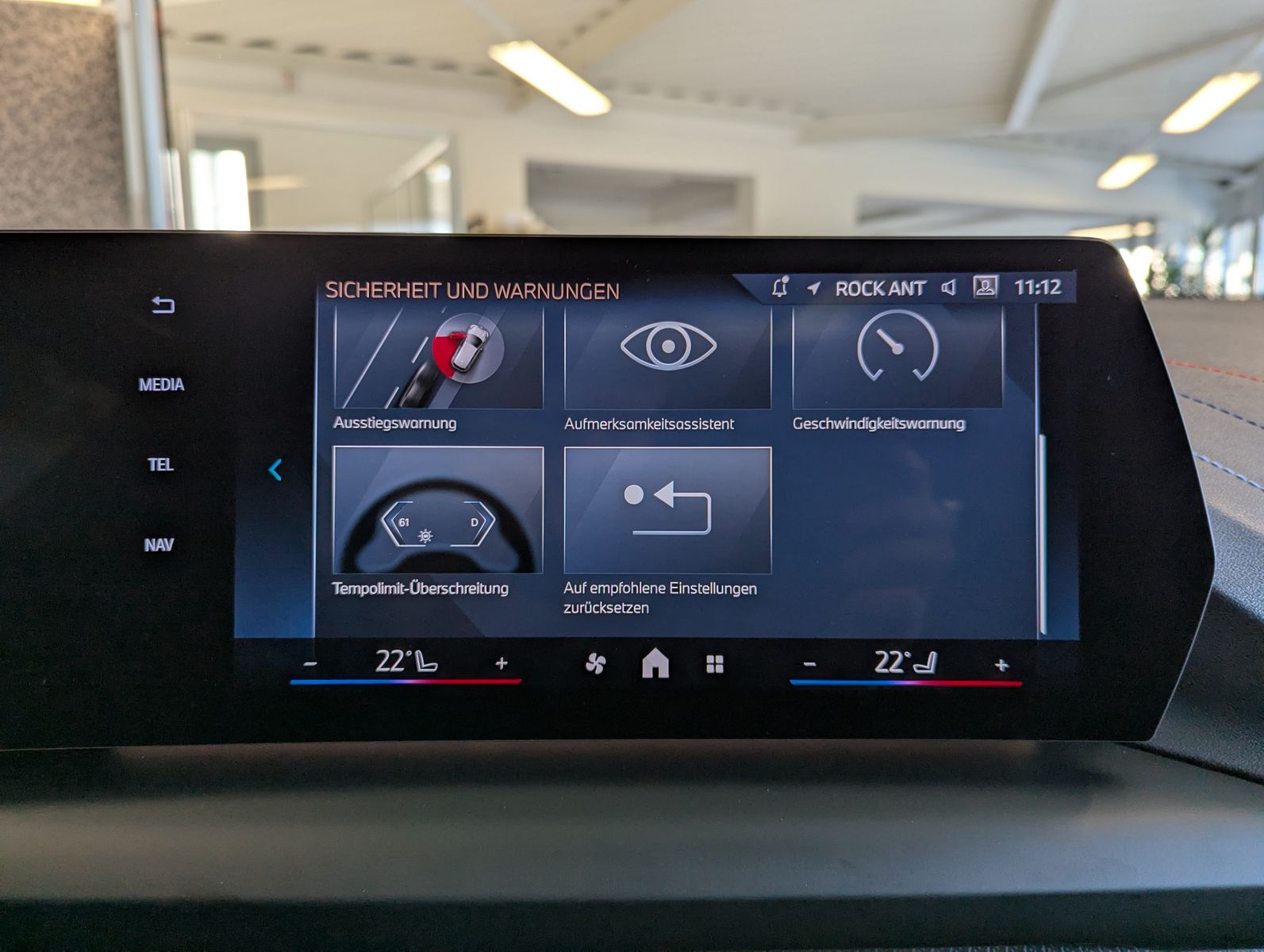 BMW 120 d M-Sport Panorama Driving Assistan-Plus AHK - Image 28