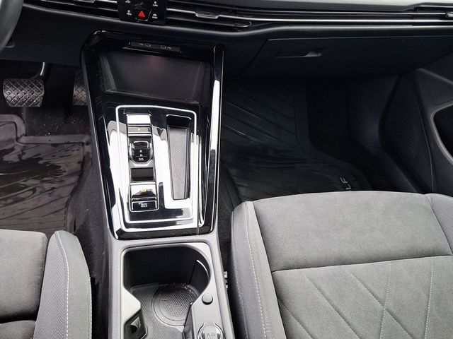 Golf VIII Style 1,5 l eTSI DSG Navigation, Matri