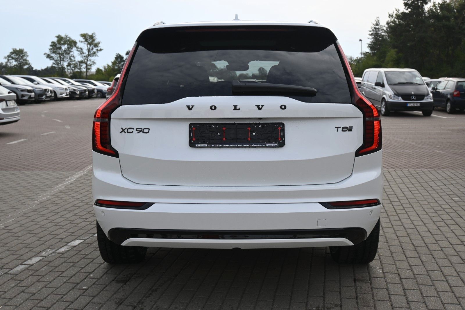 Fahrzeugabbildung Volvo XC90 T8 AWD Ultra Black Edition*LUFT*360*ACC*AHK