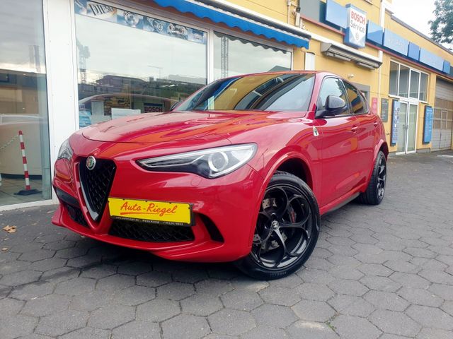 Alfa Romeo Stelvio Quadrifoglio Q4 – Harman/Kardon