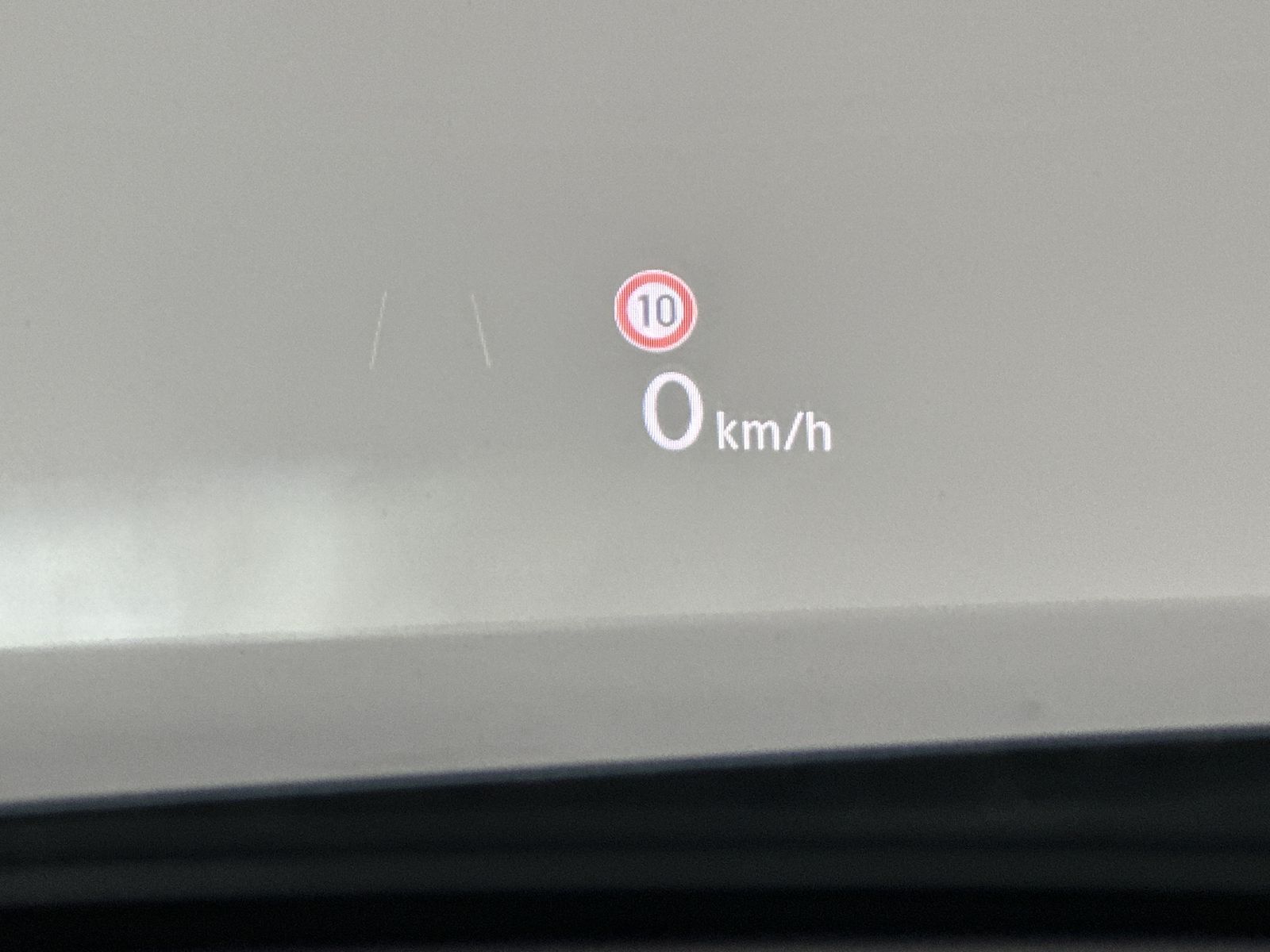 Fahrzeugabbildung Volkswagen Tiguan 4M Elegance NAV+LED+AHK+PANO+VCOCK+HEADUP