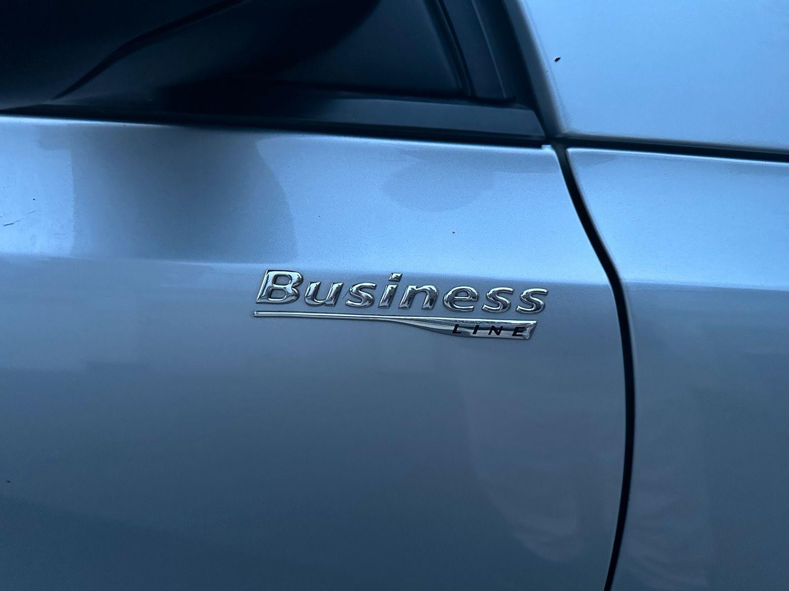 Peugeot 308 2015 — photo 8