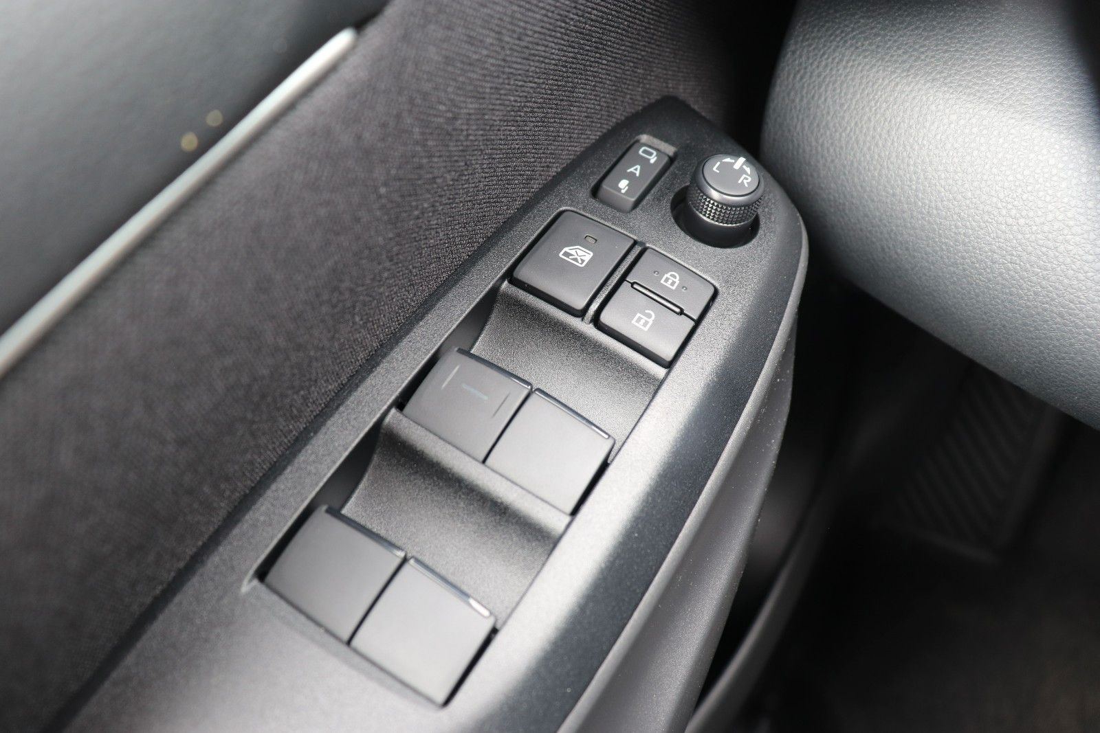Mazda 2 Hybrid - Bild 16
