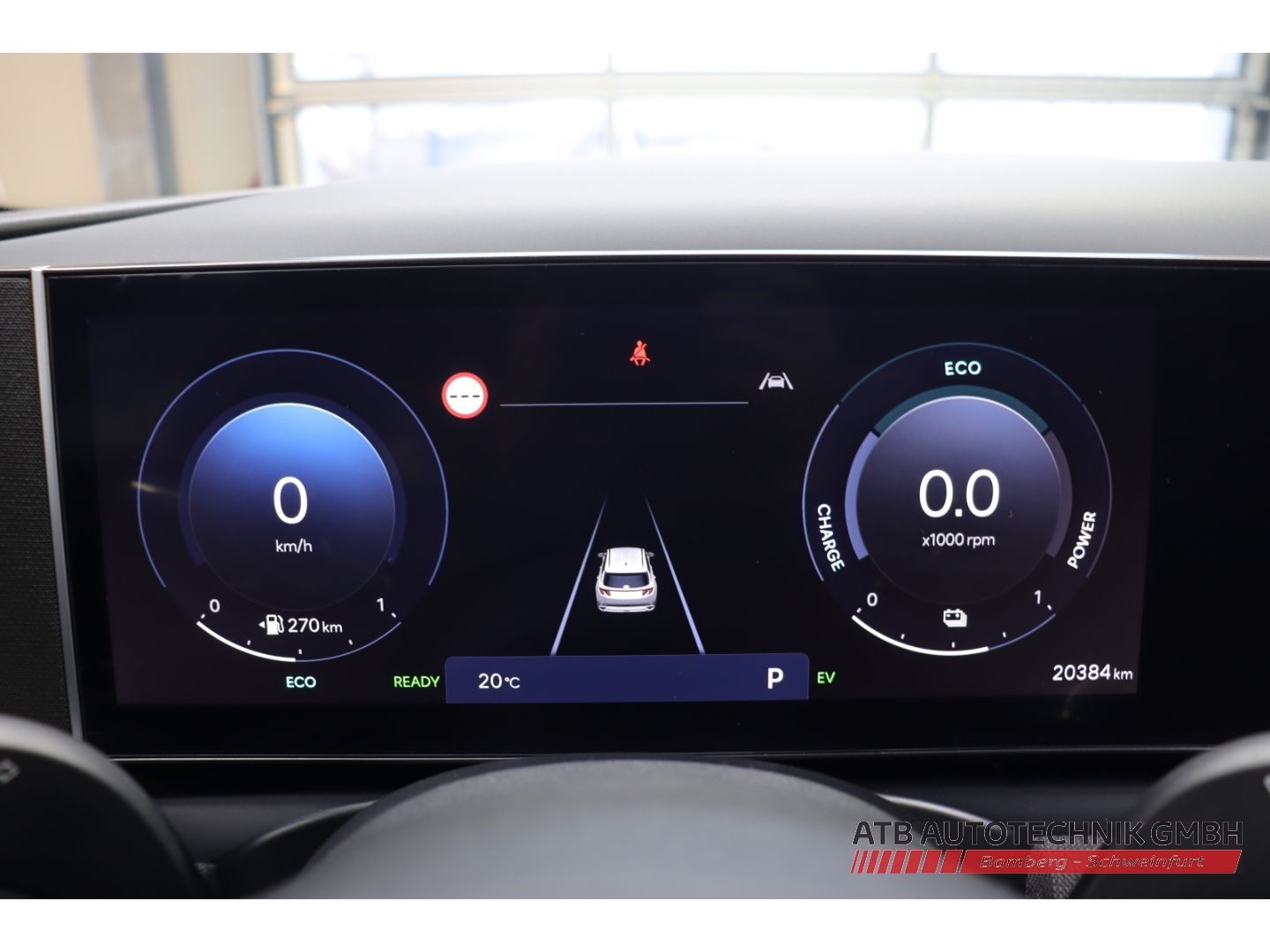 Fahrzeugabbildung Hyundai Tucson TREND PHEV 1.6 T-GDi 4WD 99,6% SOH Navi L