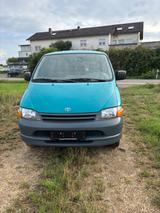 Toyota Hiace - Toyota Hiace mit Benzin-Antrieb