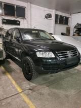 Volkswagen VW Touareg 7l 3.2 - Volkswagen Touareg mit Benzin-Antrieb: Geländewagen, 3.2