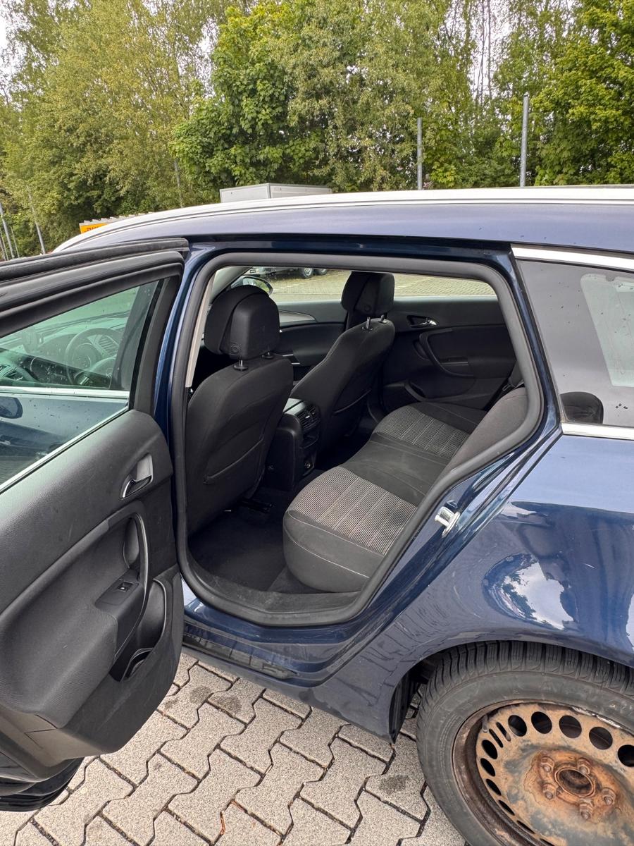 Opel Insignia 2012 — photo 8