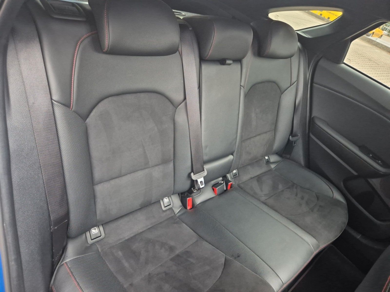 Fahrzeugabbildung Kia ProCeed 1.6 GT GD KOMFORT Tieferlegung Giacuzzo