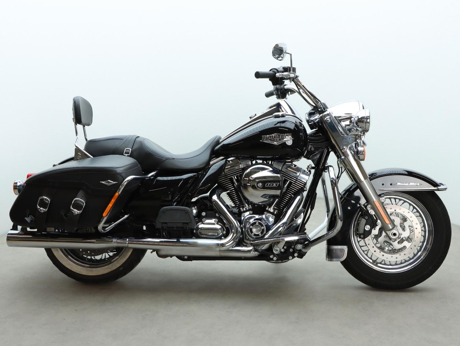 Harley-Davidson FLHRC Road King Classic| 2. Hand| Top Zustand!