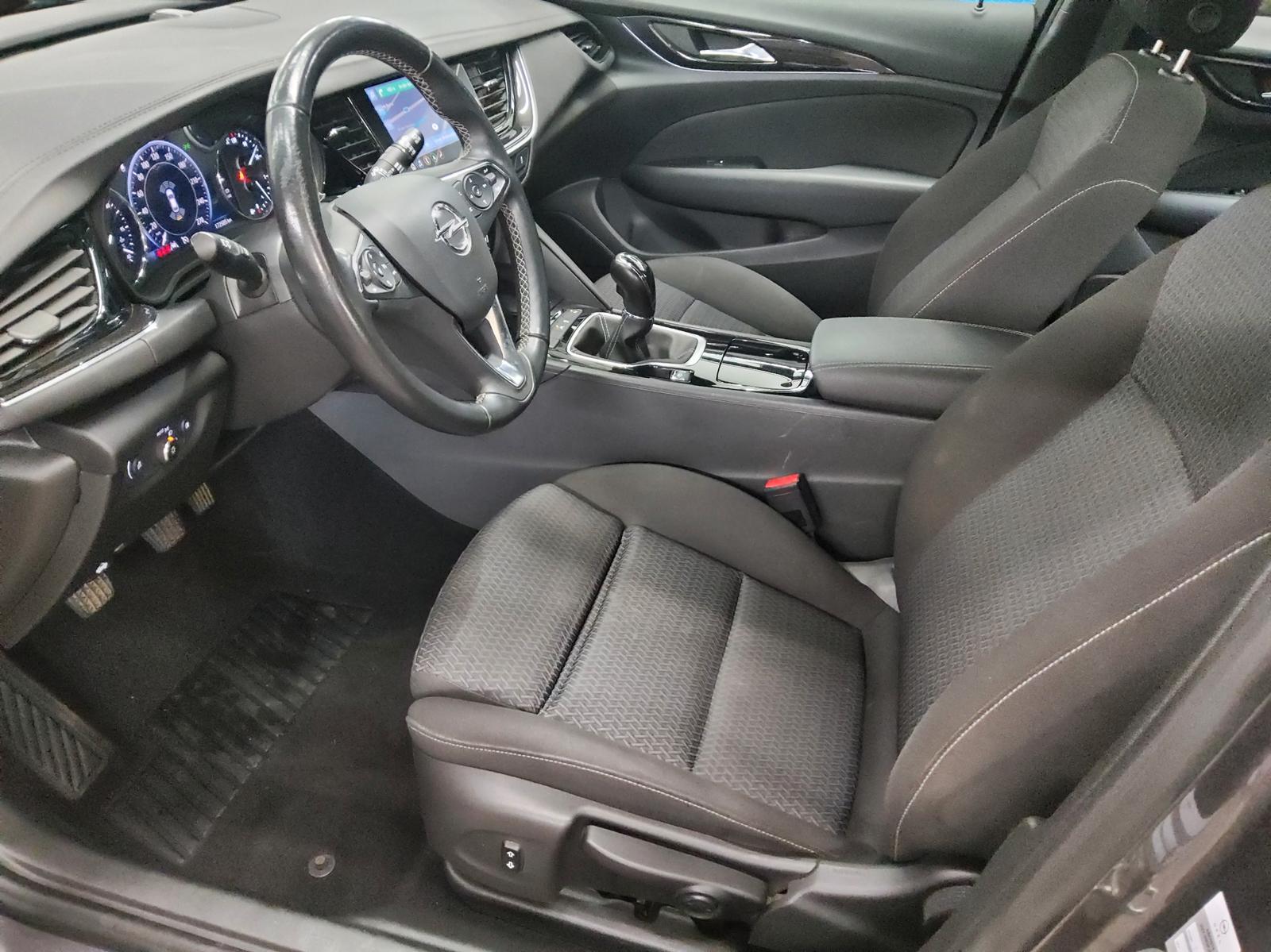 Opel Insignia ST 2.0 D Elegance Navi LED DAB AHK