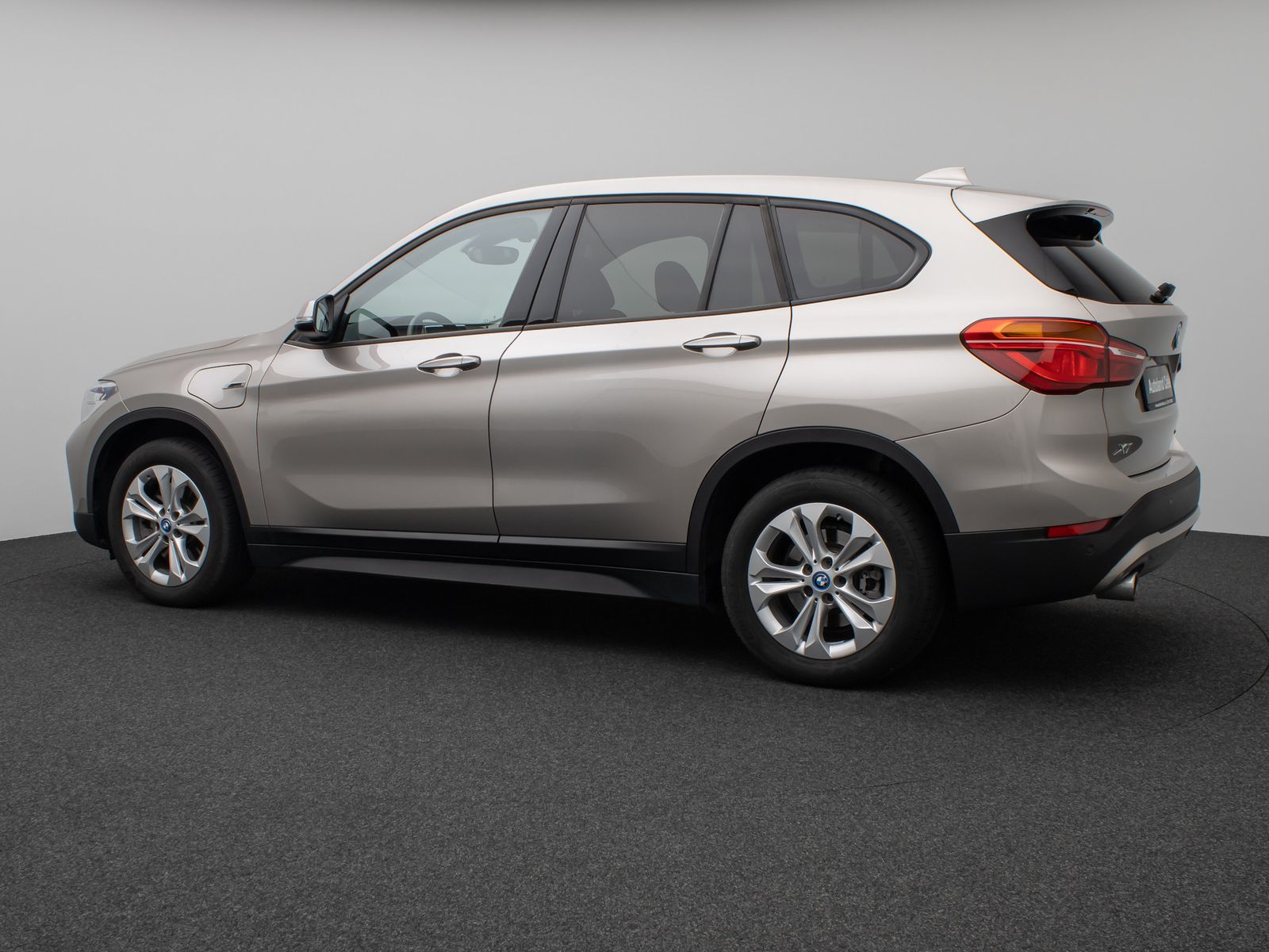 Fahrzeugabbildung BMW X1 xD25e  DAB Navi Lordos Geschwindigkeitsreg