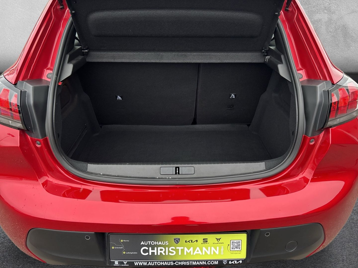 Fahrzeugabbildung Peugeot 208 e- Active Pack Elektromotor 136
