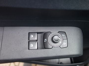 Bild 14 Ford Transit Courier 1,5 Limited PDC NAVI AHK