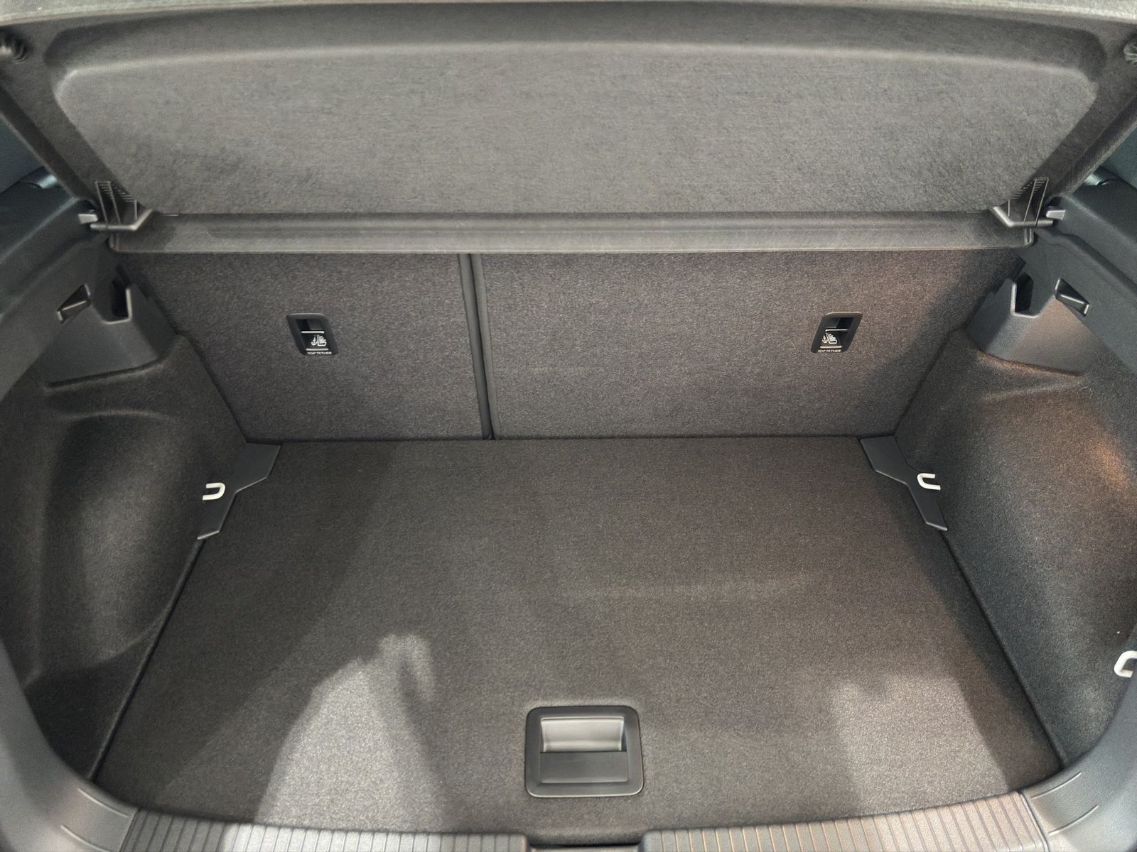 Volkswagen T-Cross - Bild 8