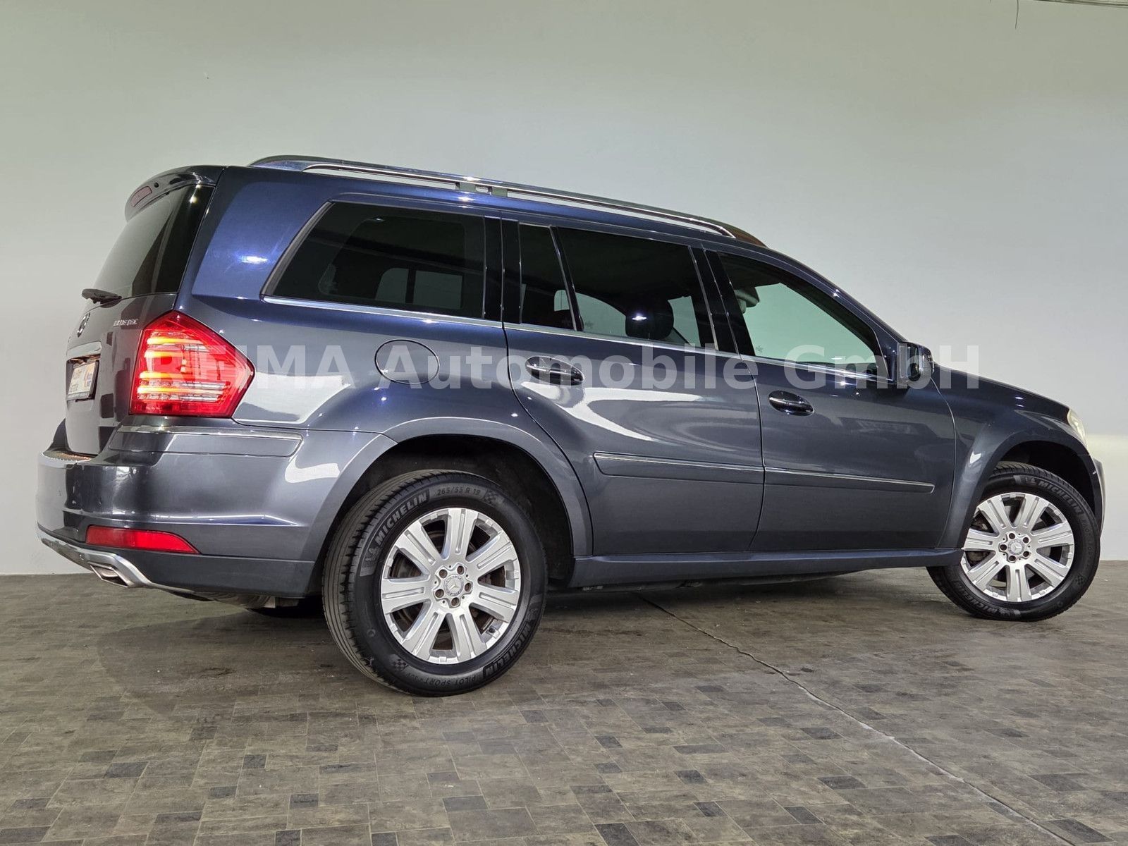 Fahrzeugabbildung Mercedes-Benz GL 350 BlueTec 4Matic, 7 Sitzer, Leder, AHK