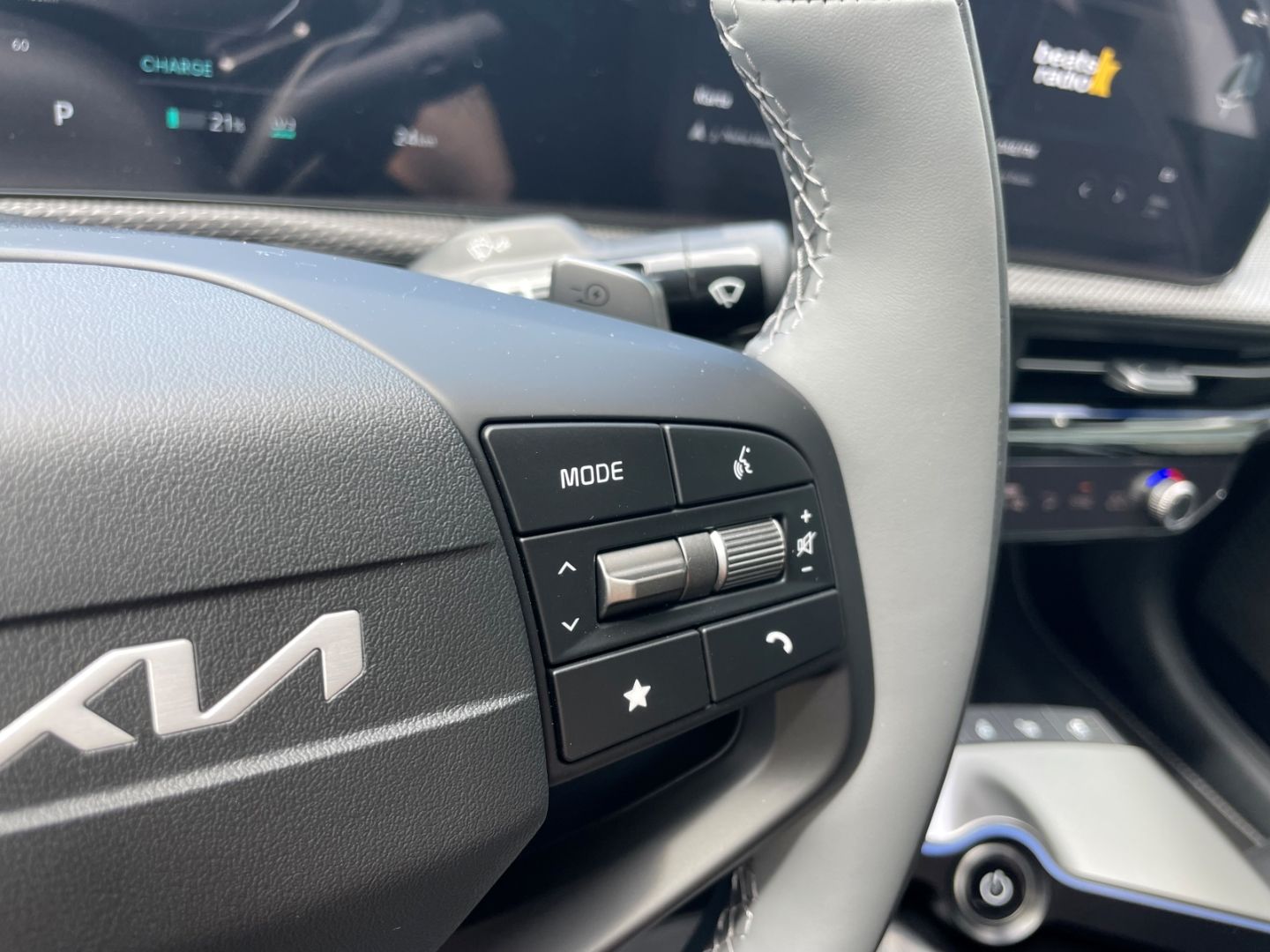 Fahrzeugabbildung Kia EV6 Earth 84 kWh 360° Kamera HeadUp Sitzbelüftun